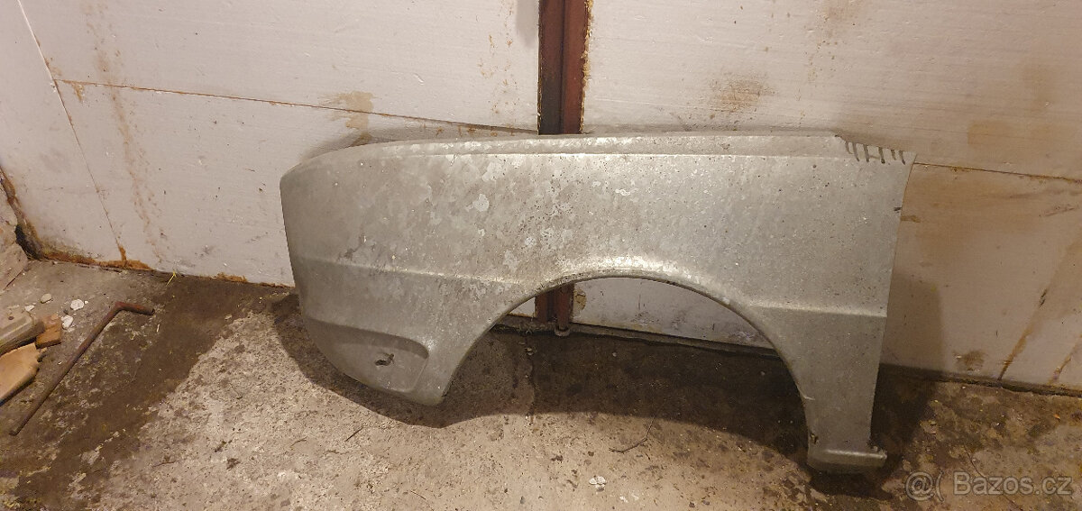 Blatník přední levý Š105/120 -83