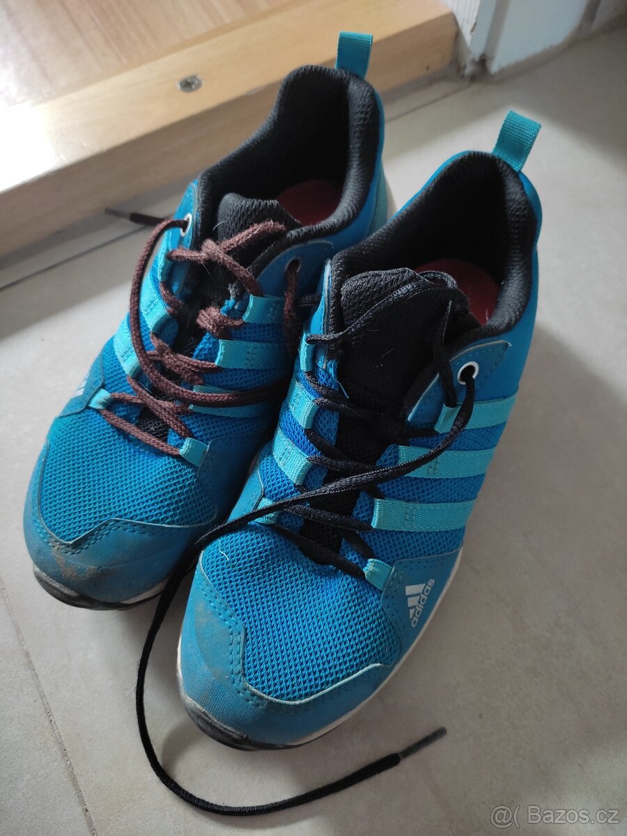 Prodám boty Adidas vel. 33