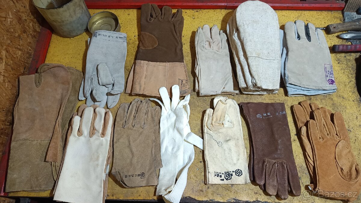 Retro pracovní rukavice