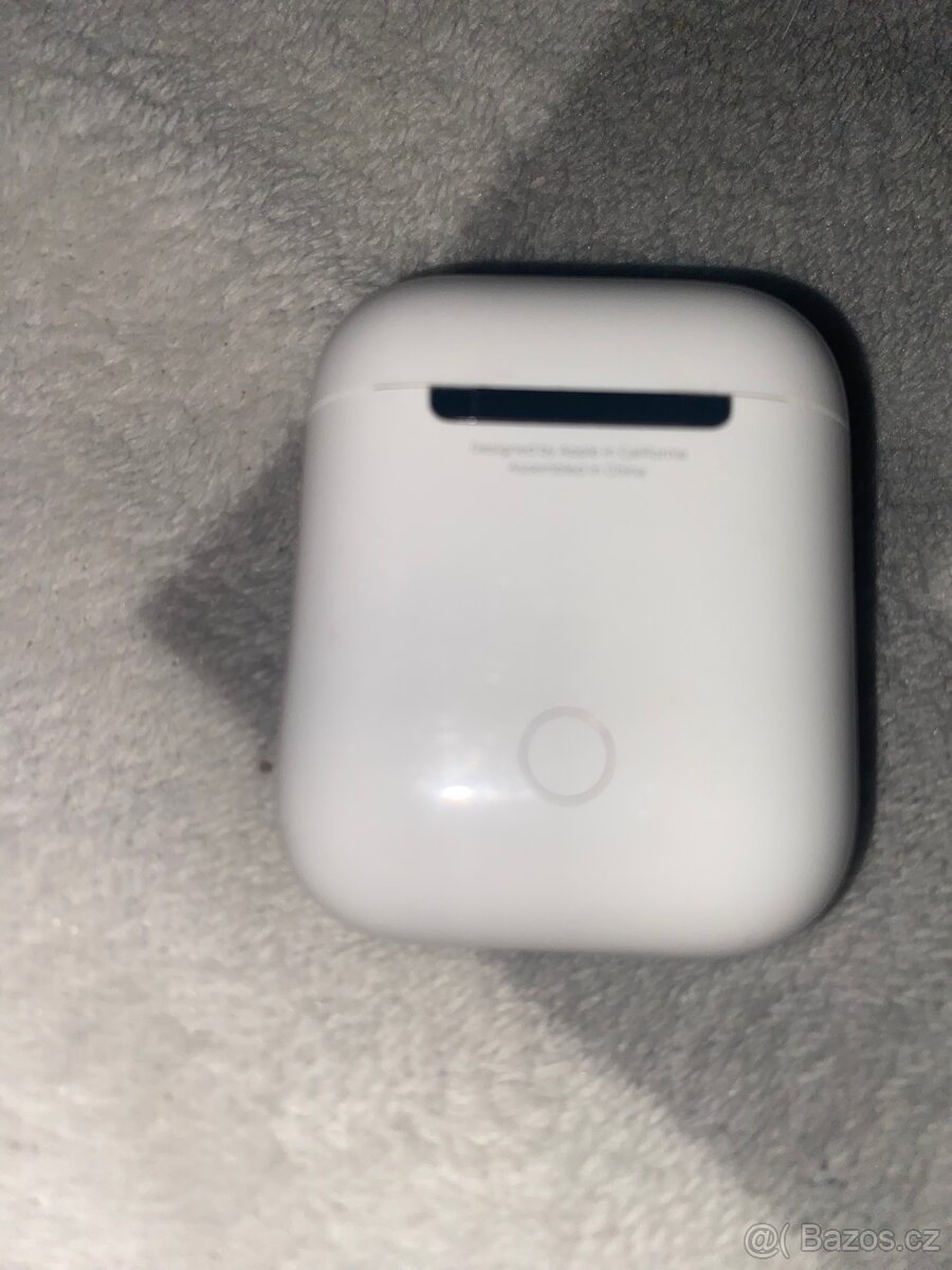 AirPods 2 nabíjecí pouzdro