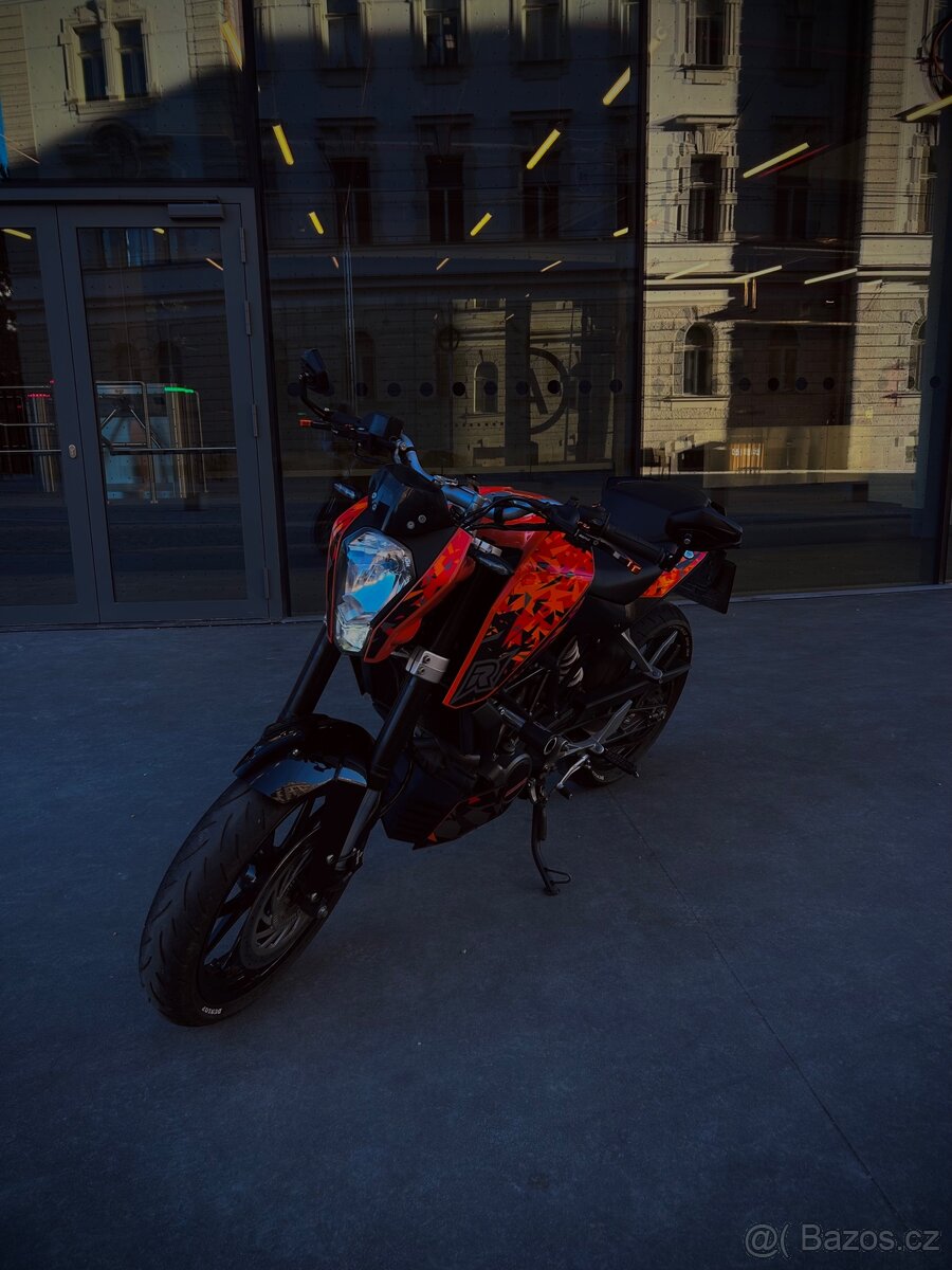 Ktm duke 125 (r.v.2016)