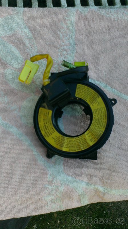 kroužek pod volant,nádrž paliva,sedák řidiče