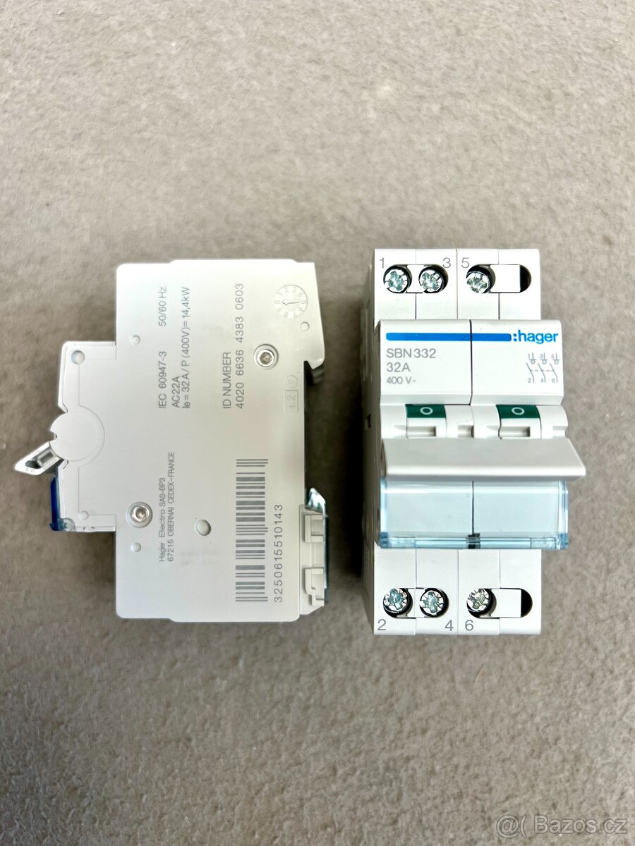 Instalační vypínač hager SBN332 3P 32A