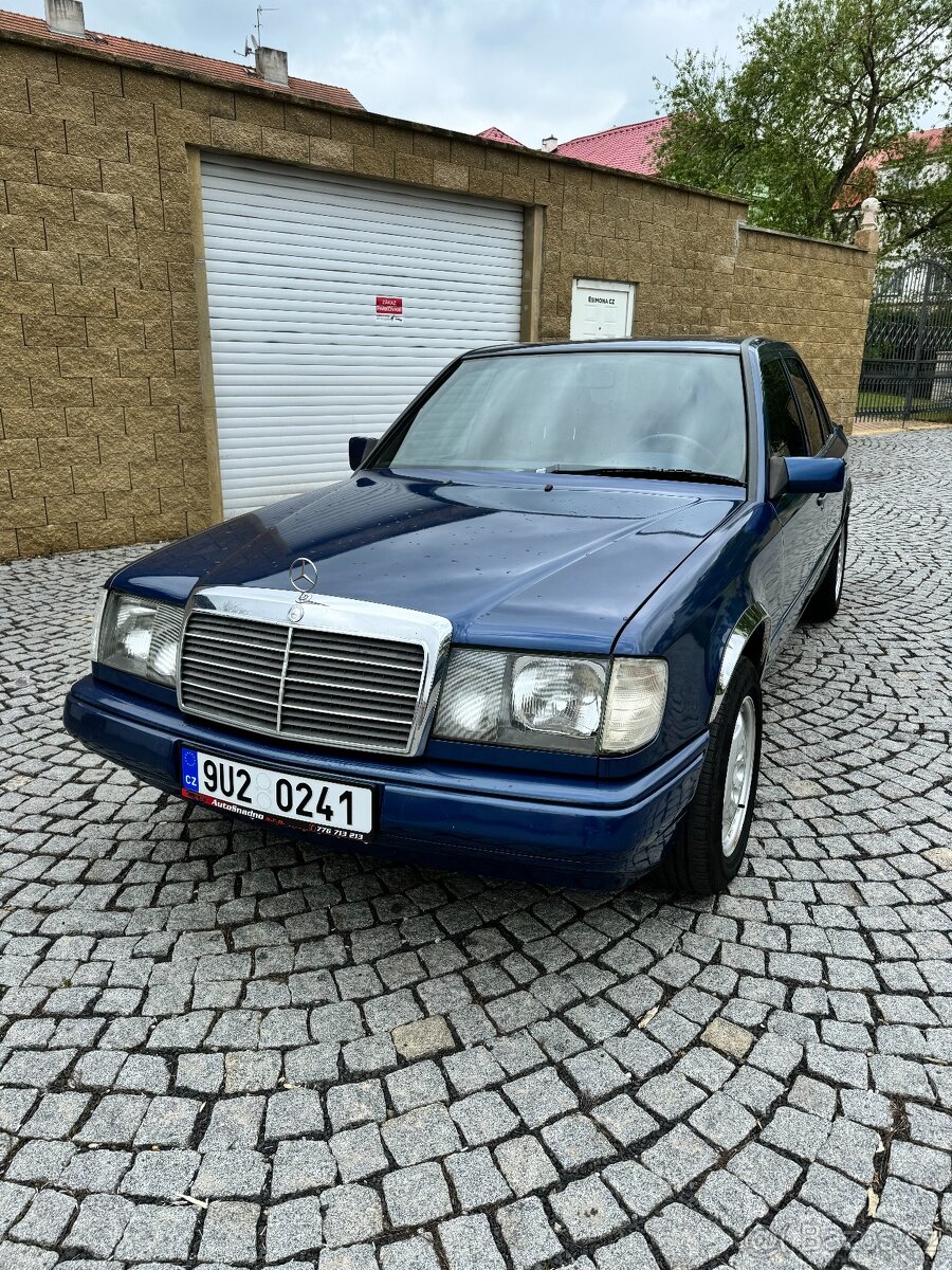 Mercedes-Benz 200, C124 200D Automat 53kW TOP