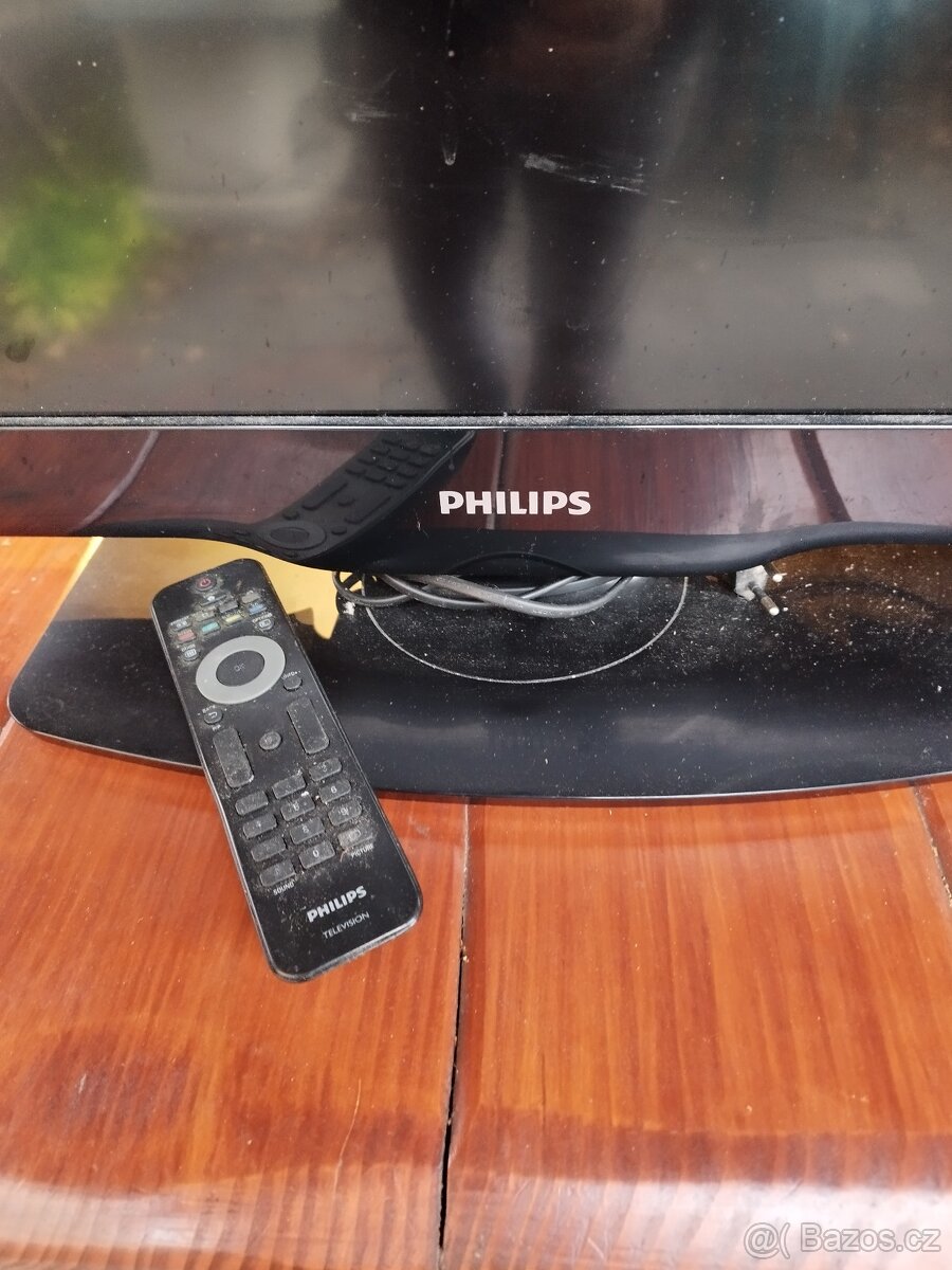 LCD televize Philips 80cm