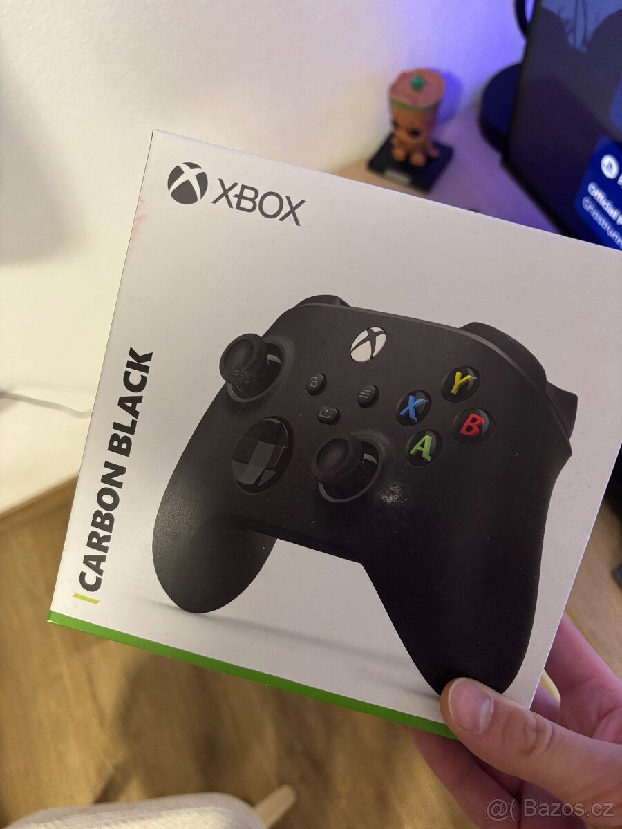 Xbox Wireless Controller + baterie, v záruce