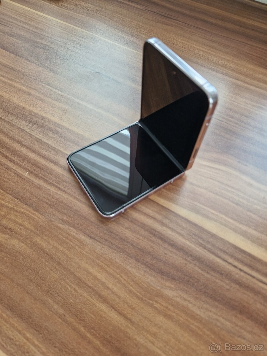 Samsung Z Flip 5
