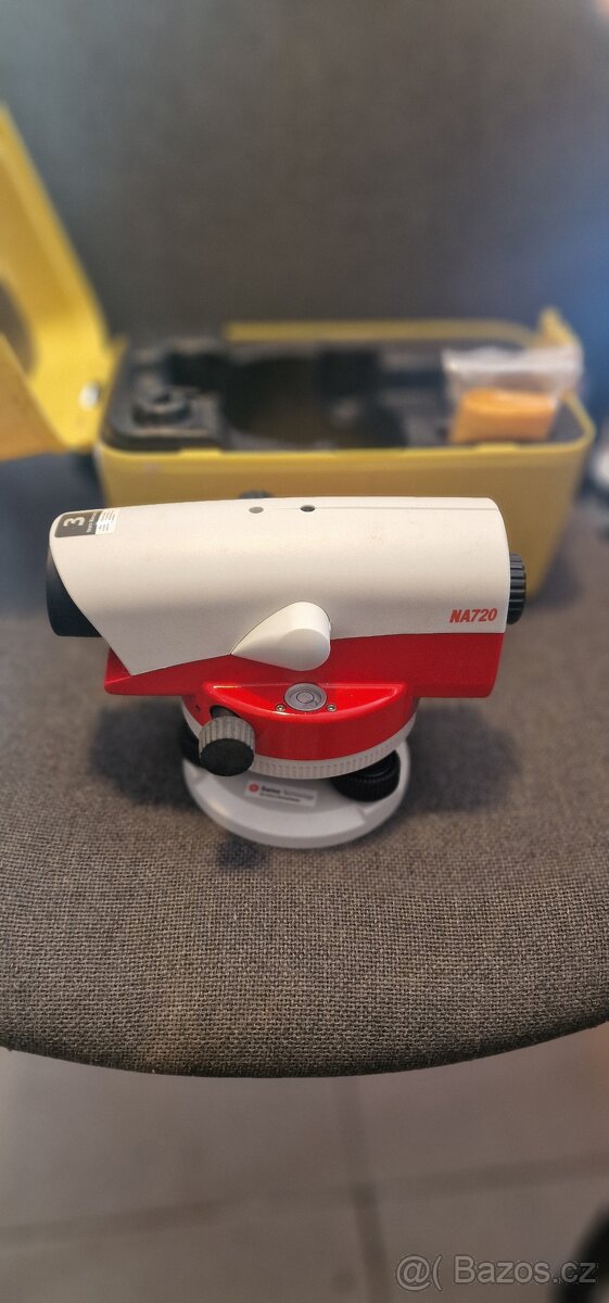 NIVELAČNÍ SADA LEICA NA720