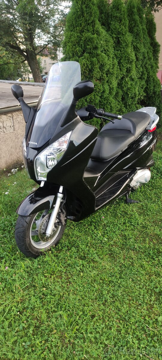 Honda S-Wing 125i ABS