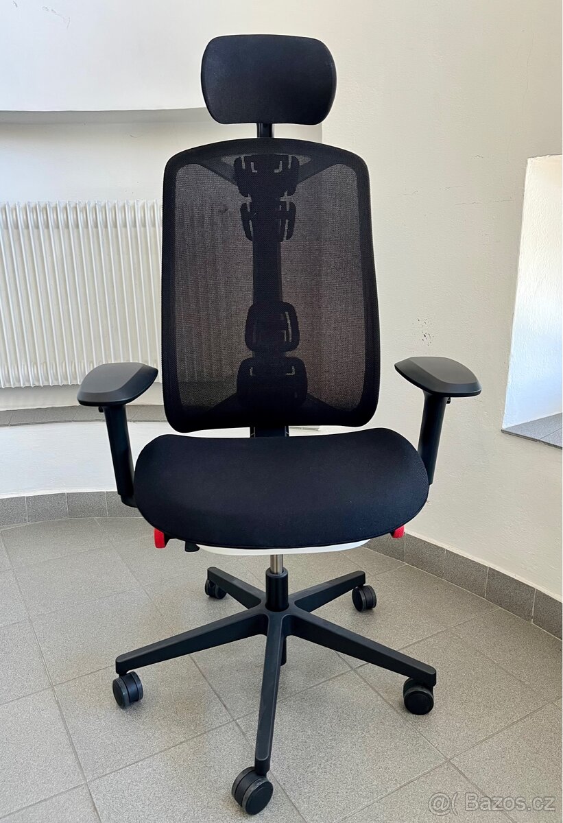 kancelářská židle Herman Miller Vantum Polar White