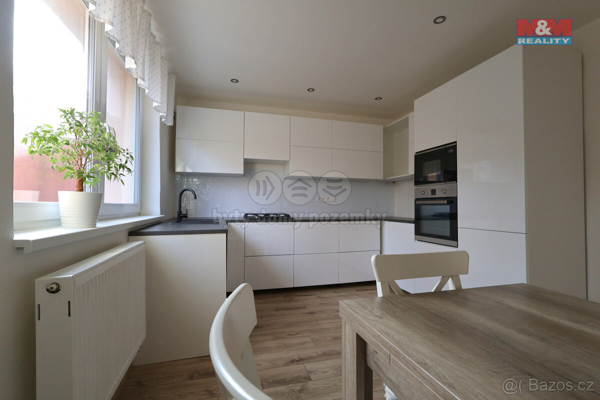 Prodej bytu 4+1, 130 m2, OV, Bělá pod Pradědem