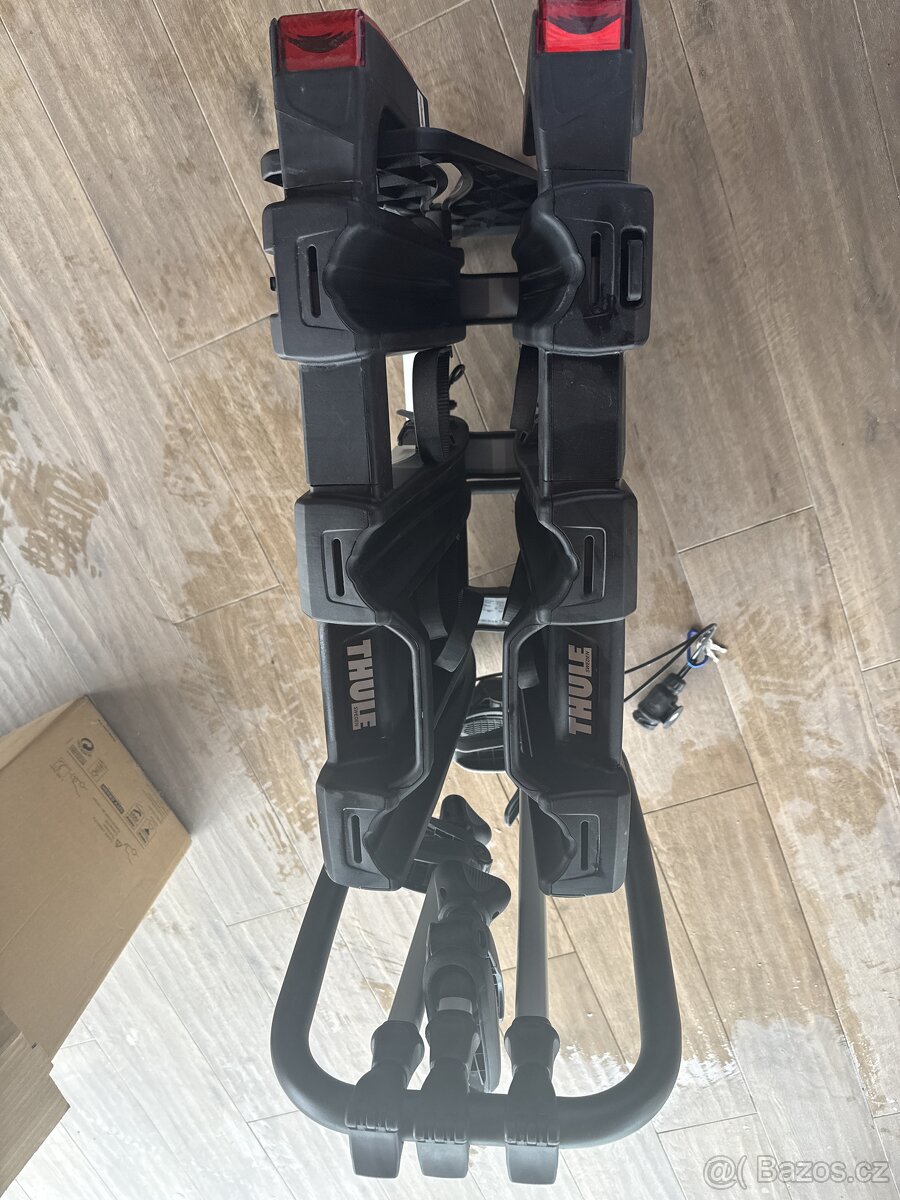 Thule EasyFold XT 3 – nosič kol na tažné zařízení (pro 3 kol