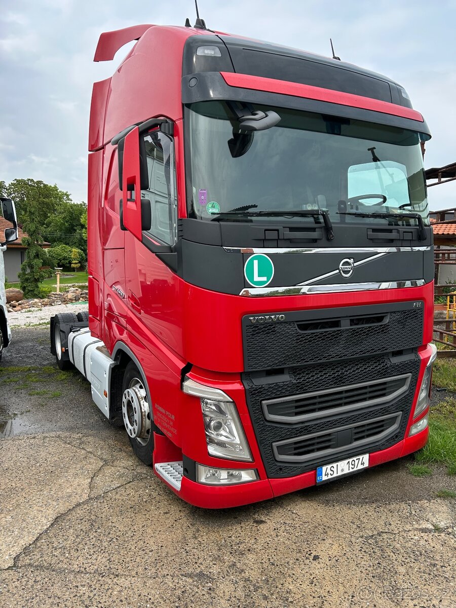 Lowdeck Volvo fh460