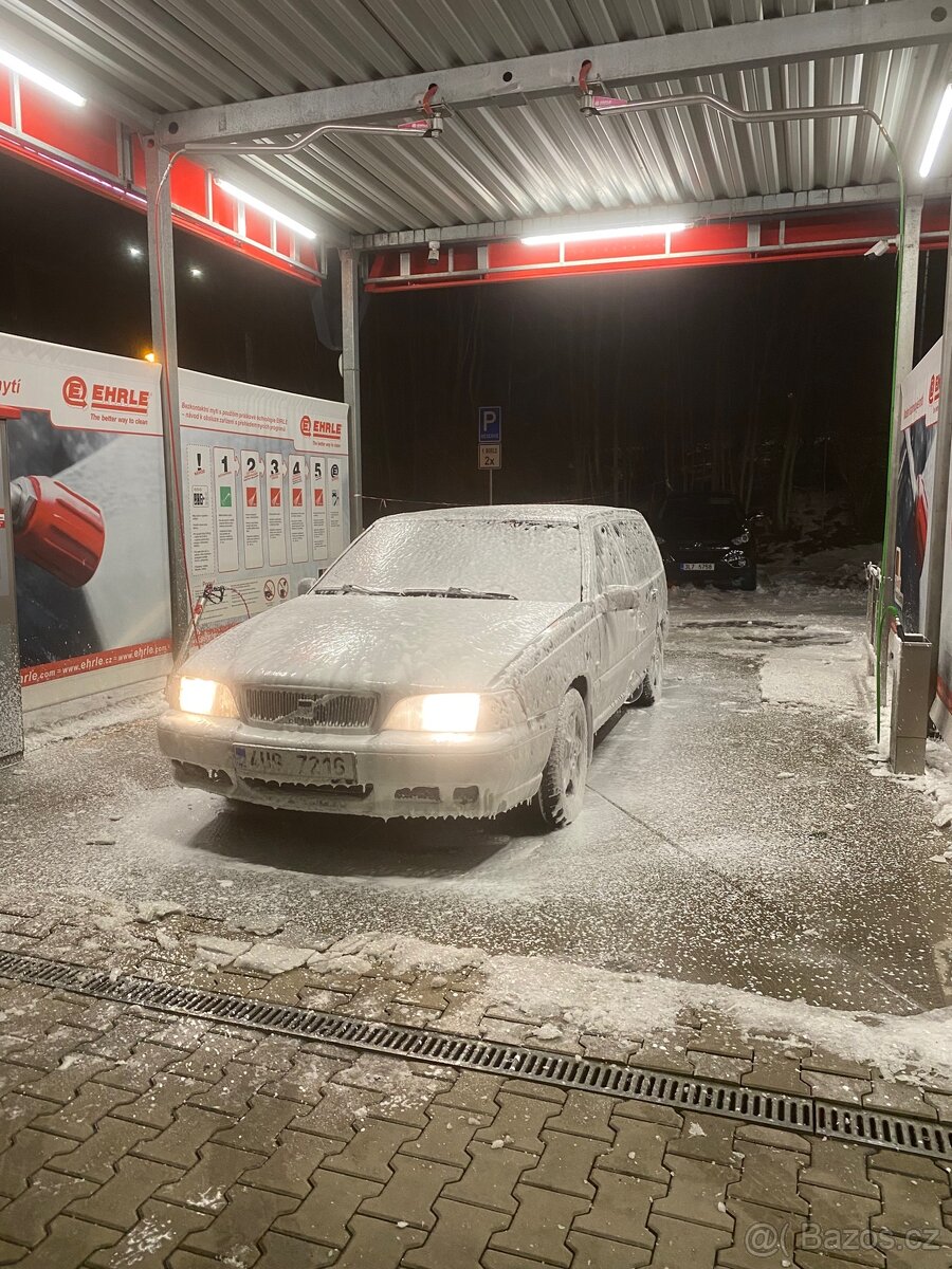 Volvo V70