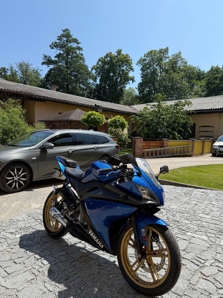 Yamaha yzf r125