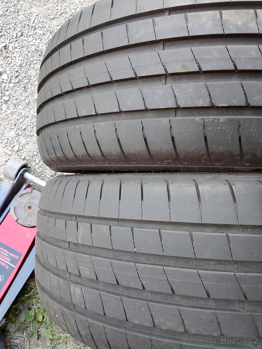 225/40/19 93y Bridgestone - letní pneu 4ks