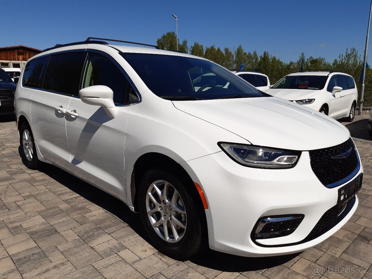 Chrysler Pacifica 3,6L,r.v.2022, kůže,7mít,TopStav,39.000 km