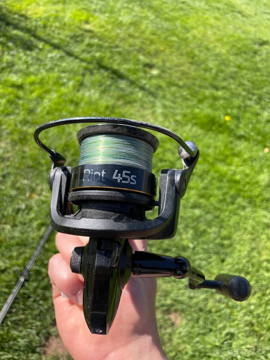 Naviják Wychwood riot 45s