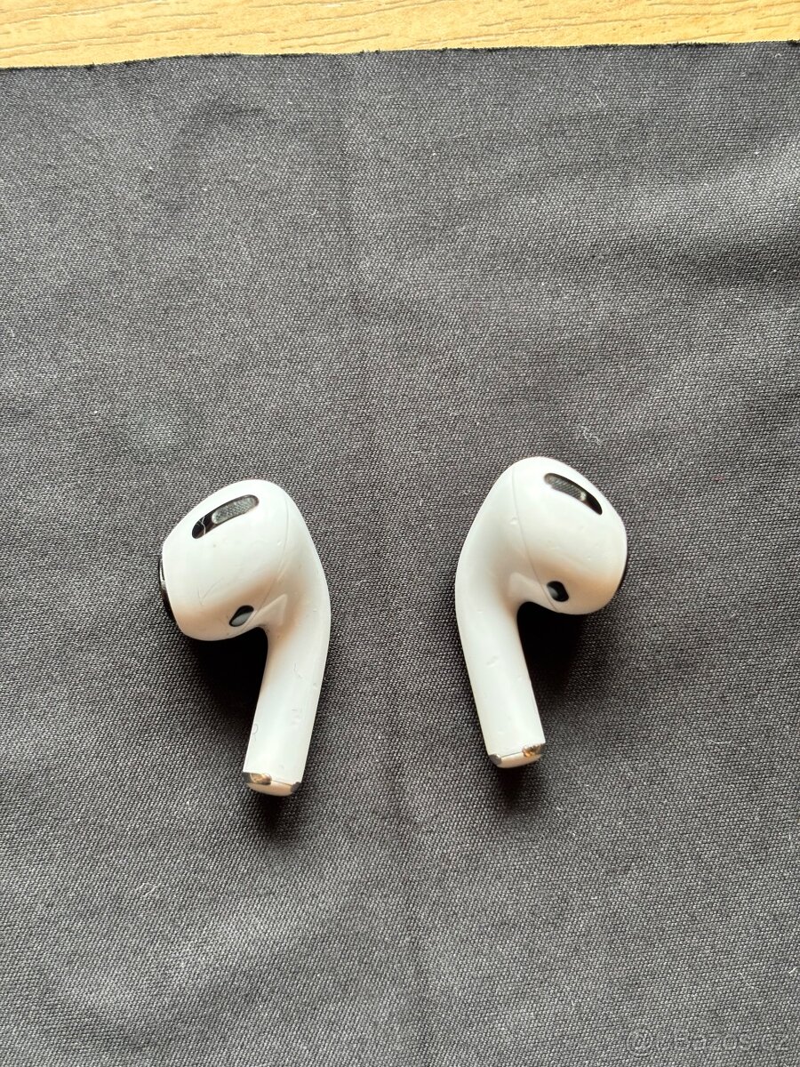 Sluchátka Apple AirPods Pro (1.generace)