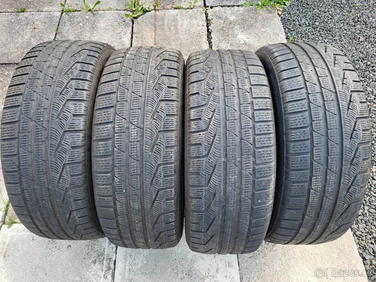 4x 235/55R18 Pirelli Sottozero Winter