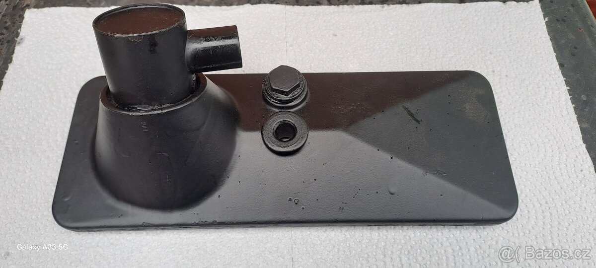 Víko odvětrání Zetor úř1