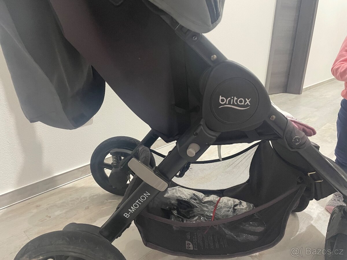 Prodám sportovní kočárek Britax