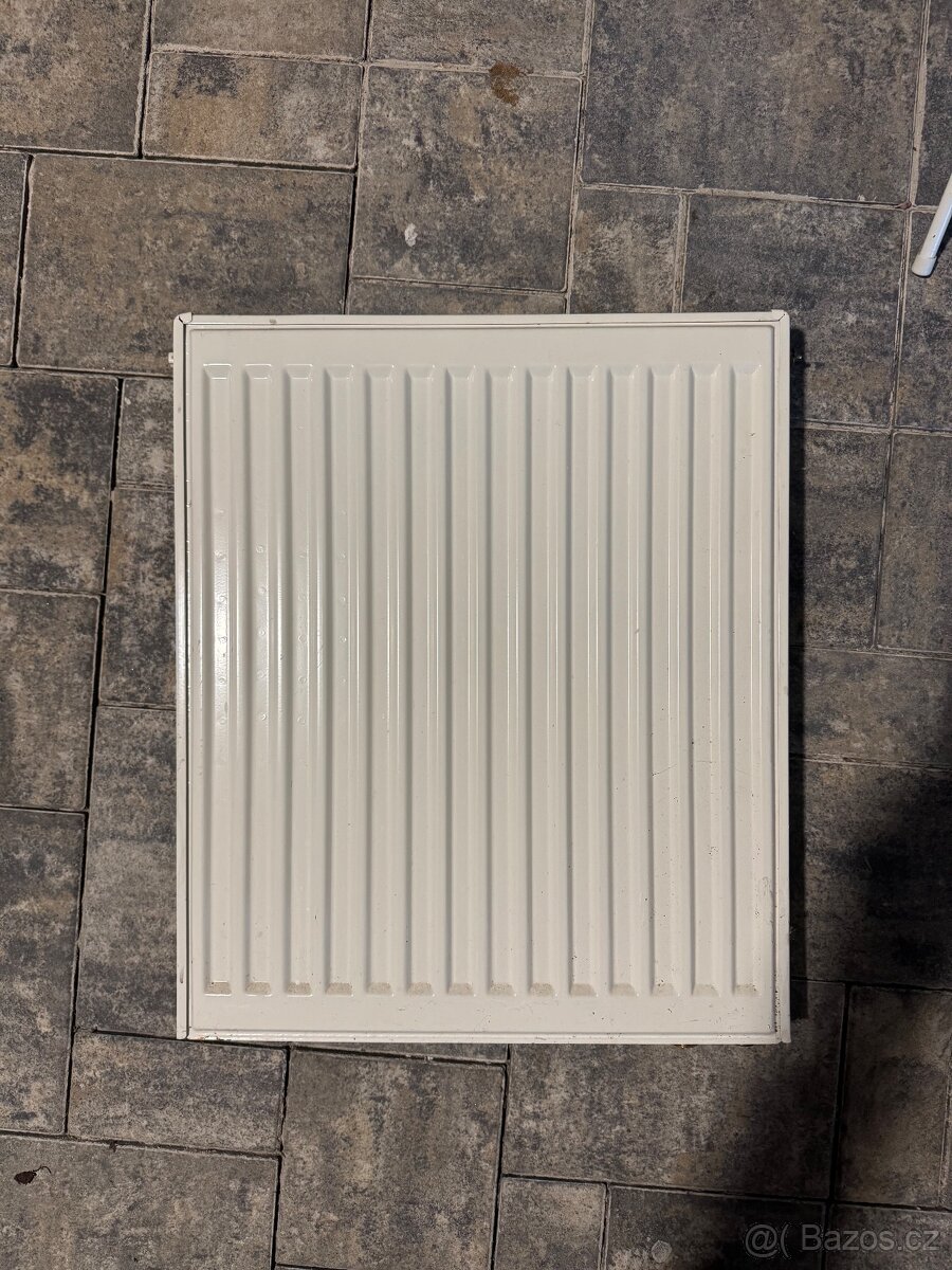 Ploché radiátory - bílé