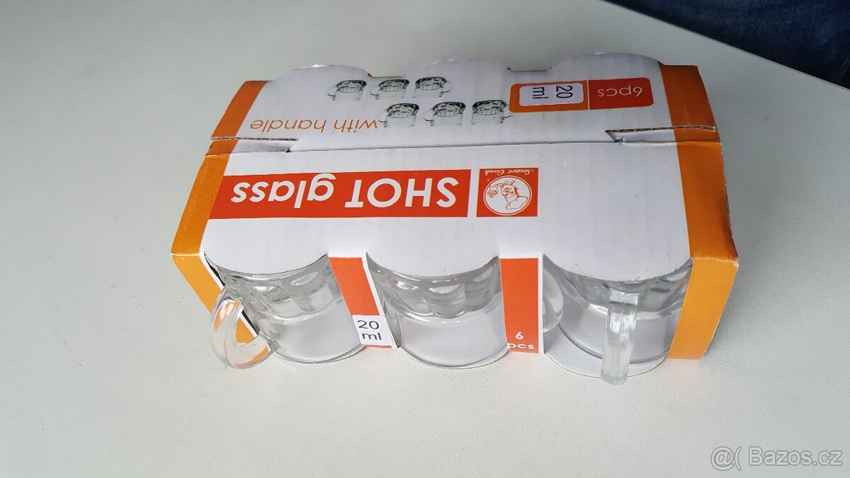 Panáky tvaru pulitru