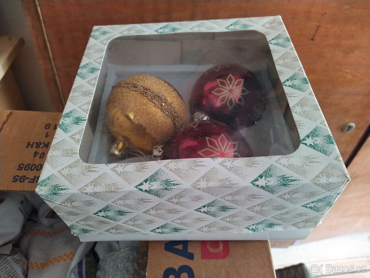 Retro skleněné vánoční ozdoby