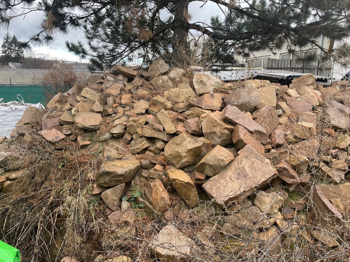 Prodám stavební kámen