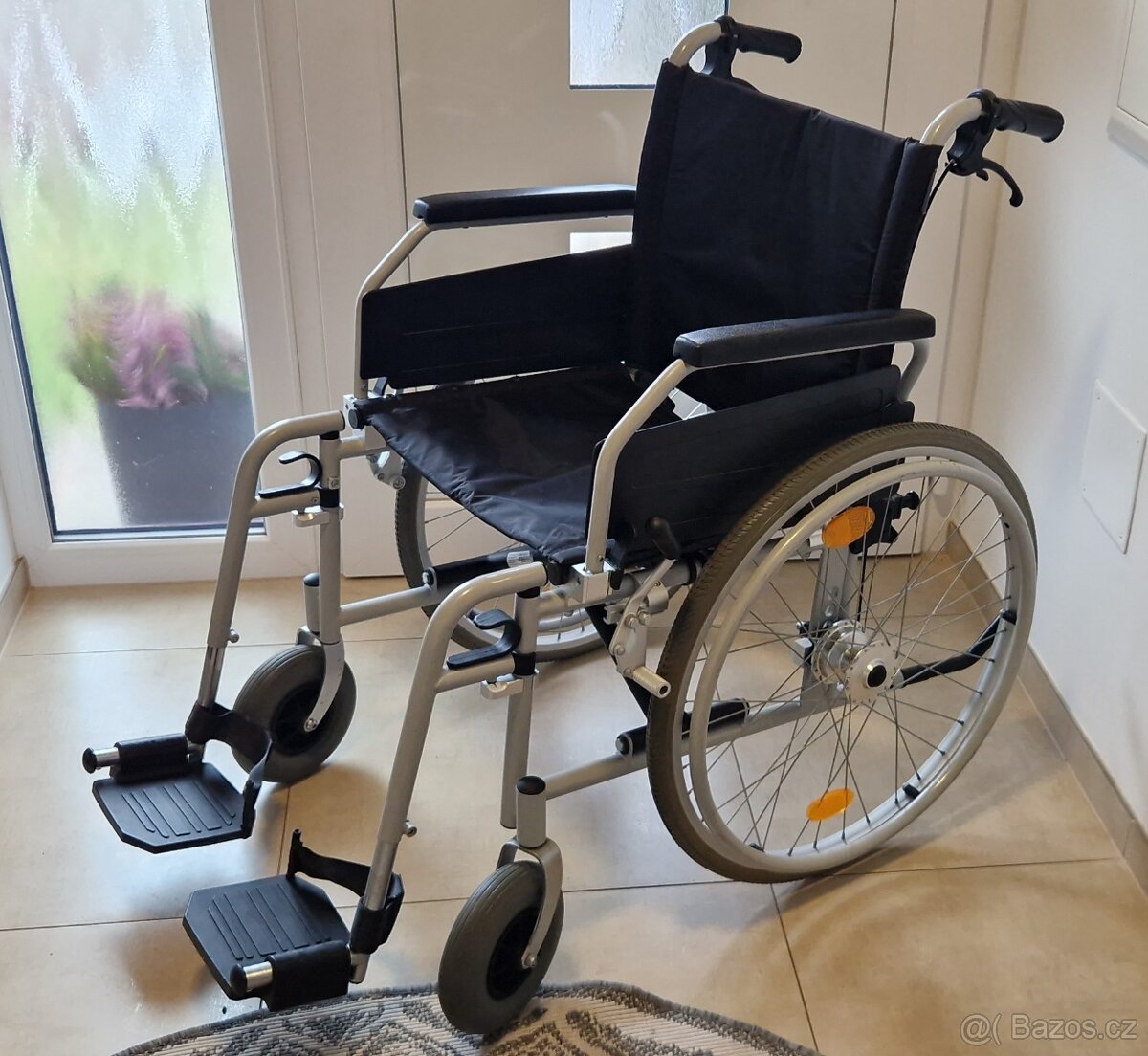 Invalidní vozík - nosnost až 130kg