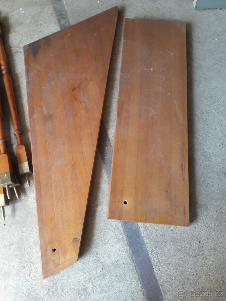 SCHODNICE DUBOVÉ 92x29x4 CM