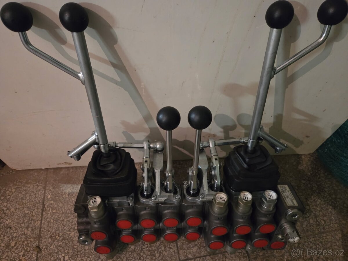 Hydraulický rozvaděč