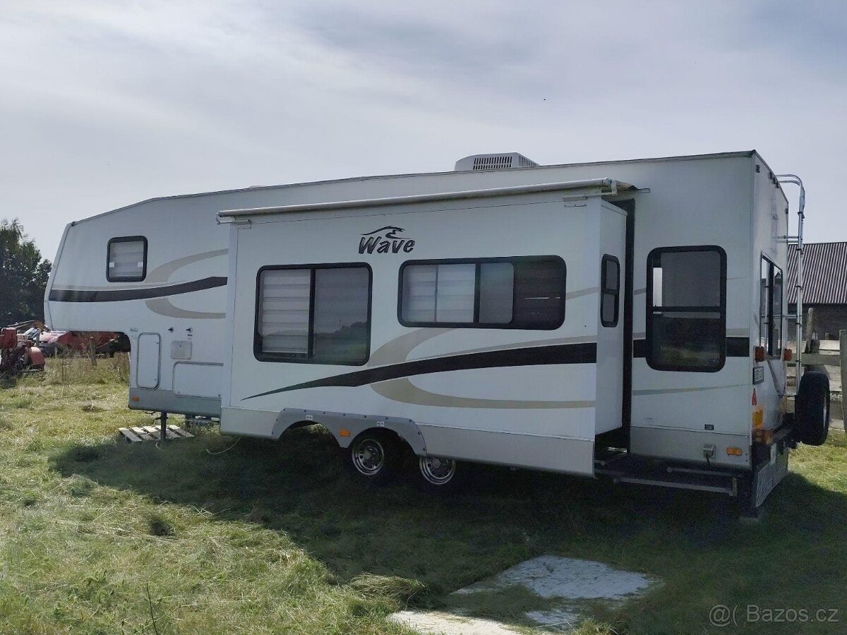 KARAVAN obytný přívěs s doklady