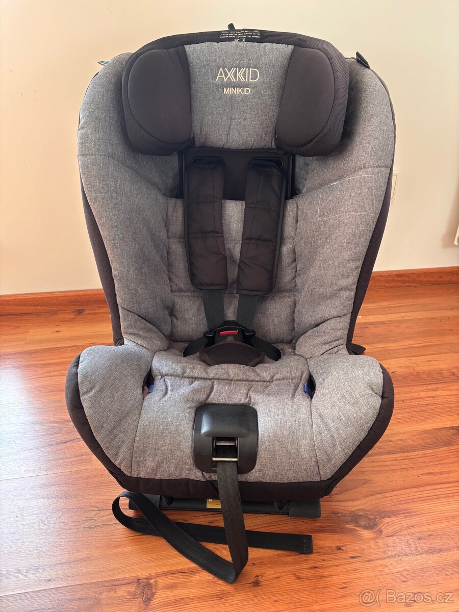 Protisměrná autosedačka Axkid Minikid Grey