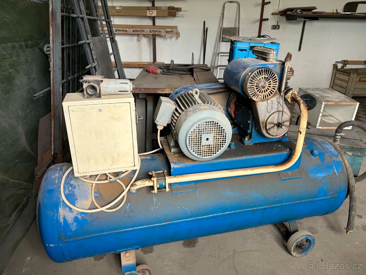 Kompresor Orlík 2JSK75 _ 300l _ 7,5 kW