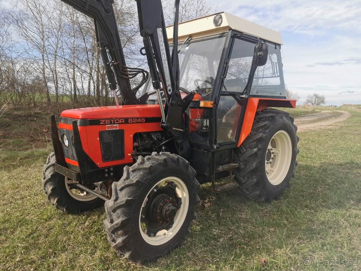 ZETOR 6245 S ČELNÍM NAKLADAČEM QUICKE A SPZ