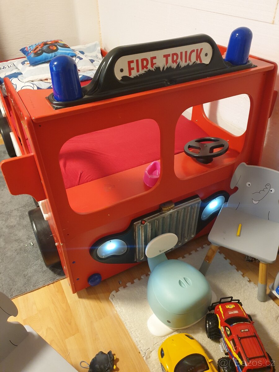 Dětská postel hasiči