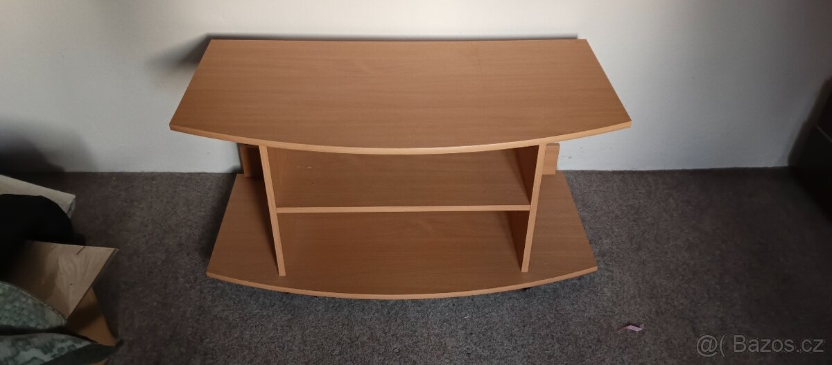 TV stolek
