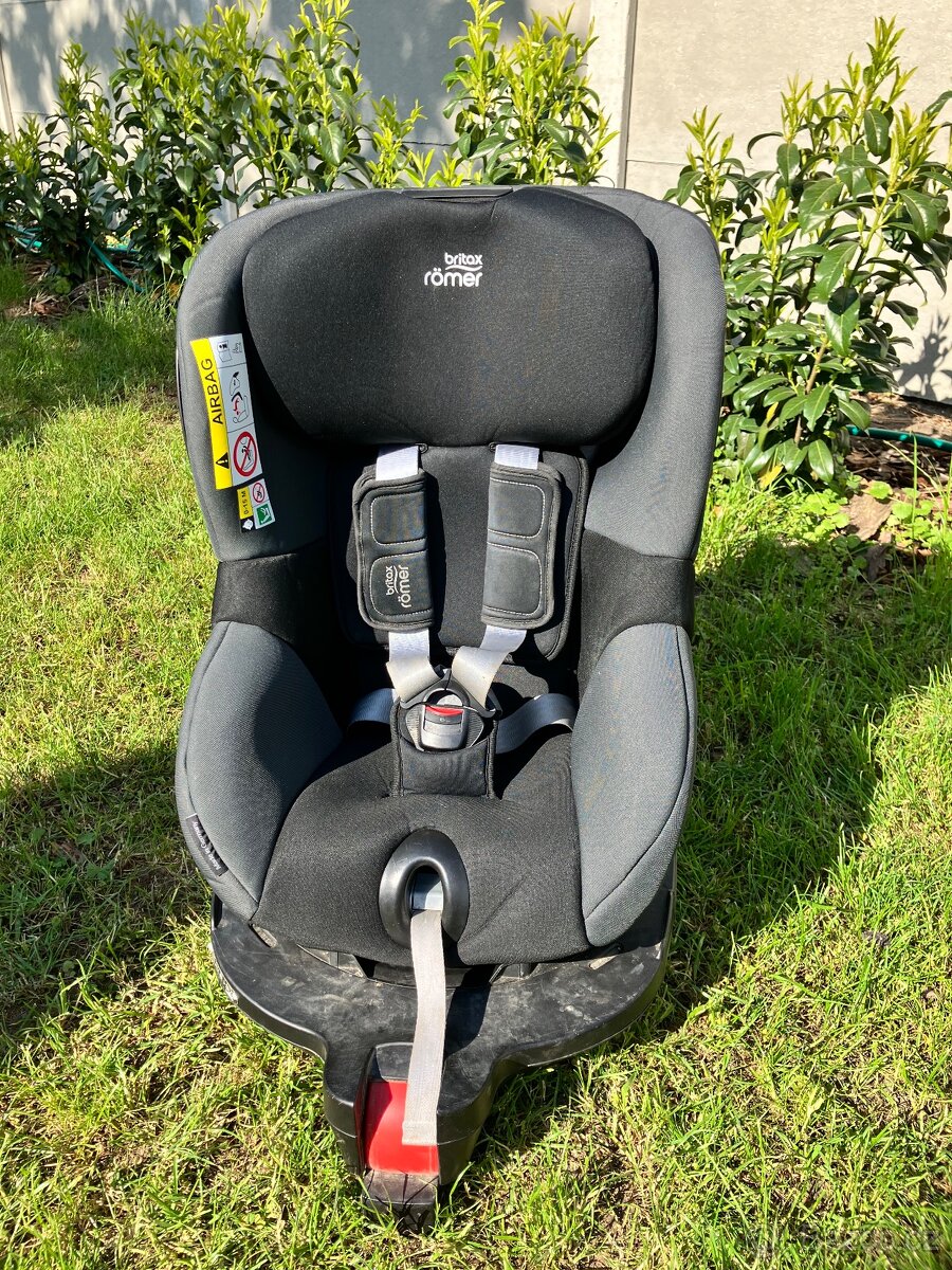 Otočná autosedačka Britax Römers DUALFIX M i-SIZE