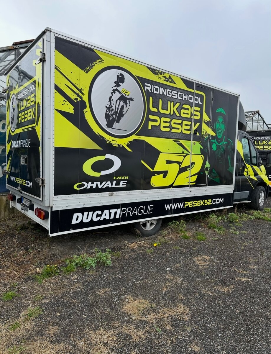 Obytné auto nova vestavba garaz