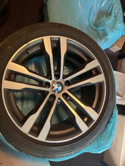 Prodám Alu kola BMW X5 X6 20”