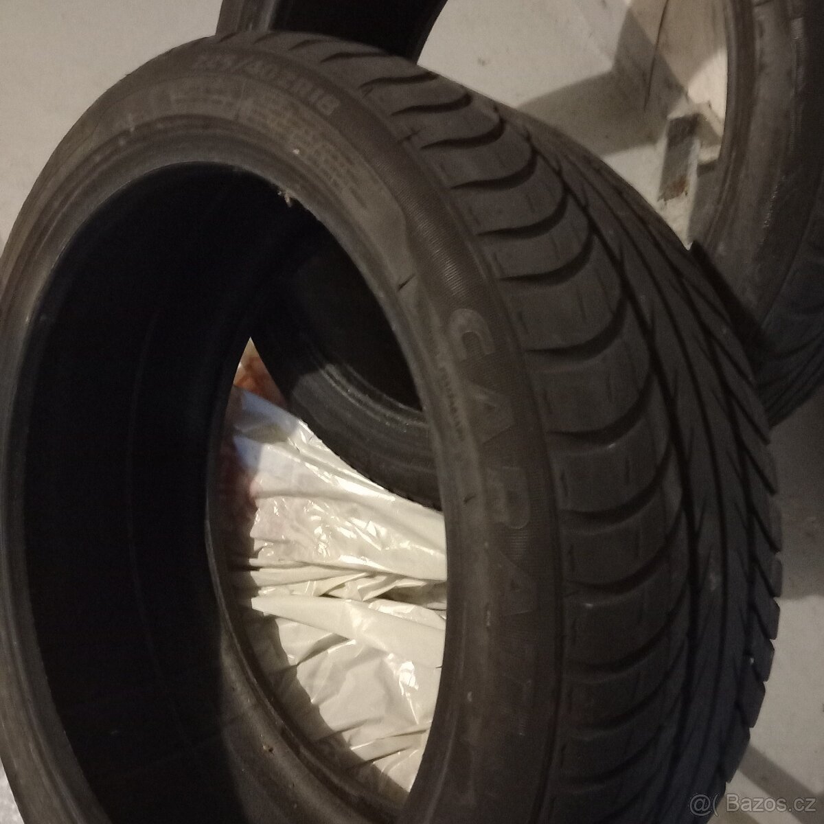 Pneu 225/40 R18