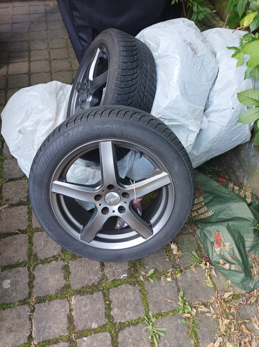Komplet sada kola + pneumatiky Nokian 205/55/R17