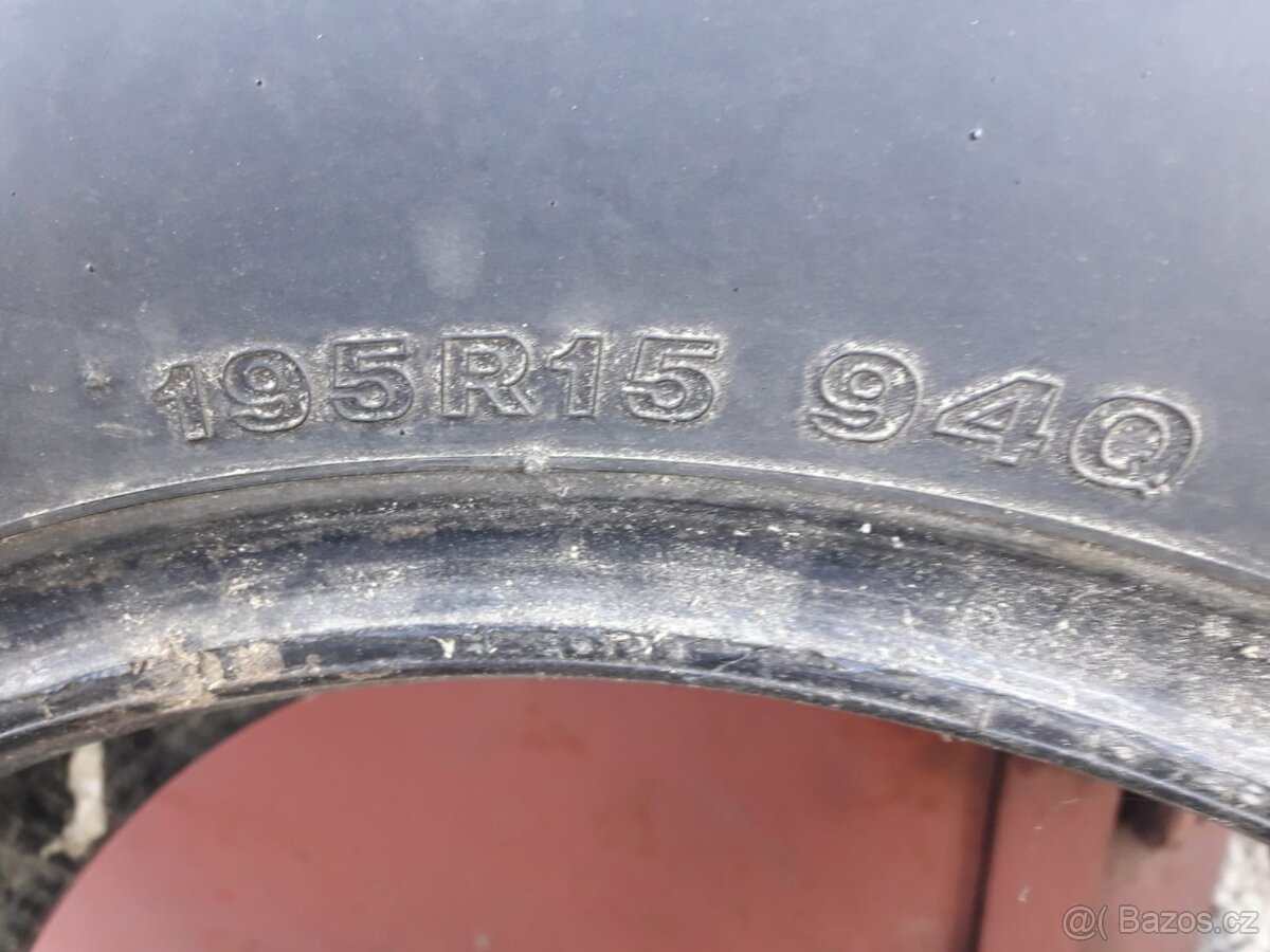 pneu 195R15 940, 4 kusy zimní