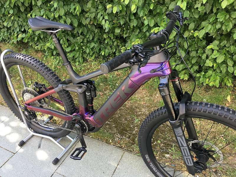 TREK Rail 9.8 XT