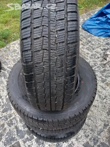 215/70/16C zimní pneu 215/70 R16C