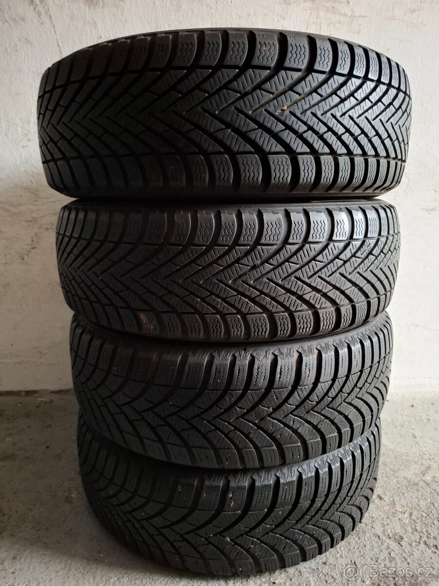 185/60 r15 zimní pneumatiky
