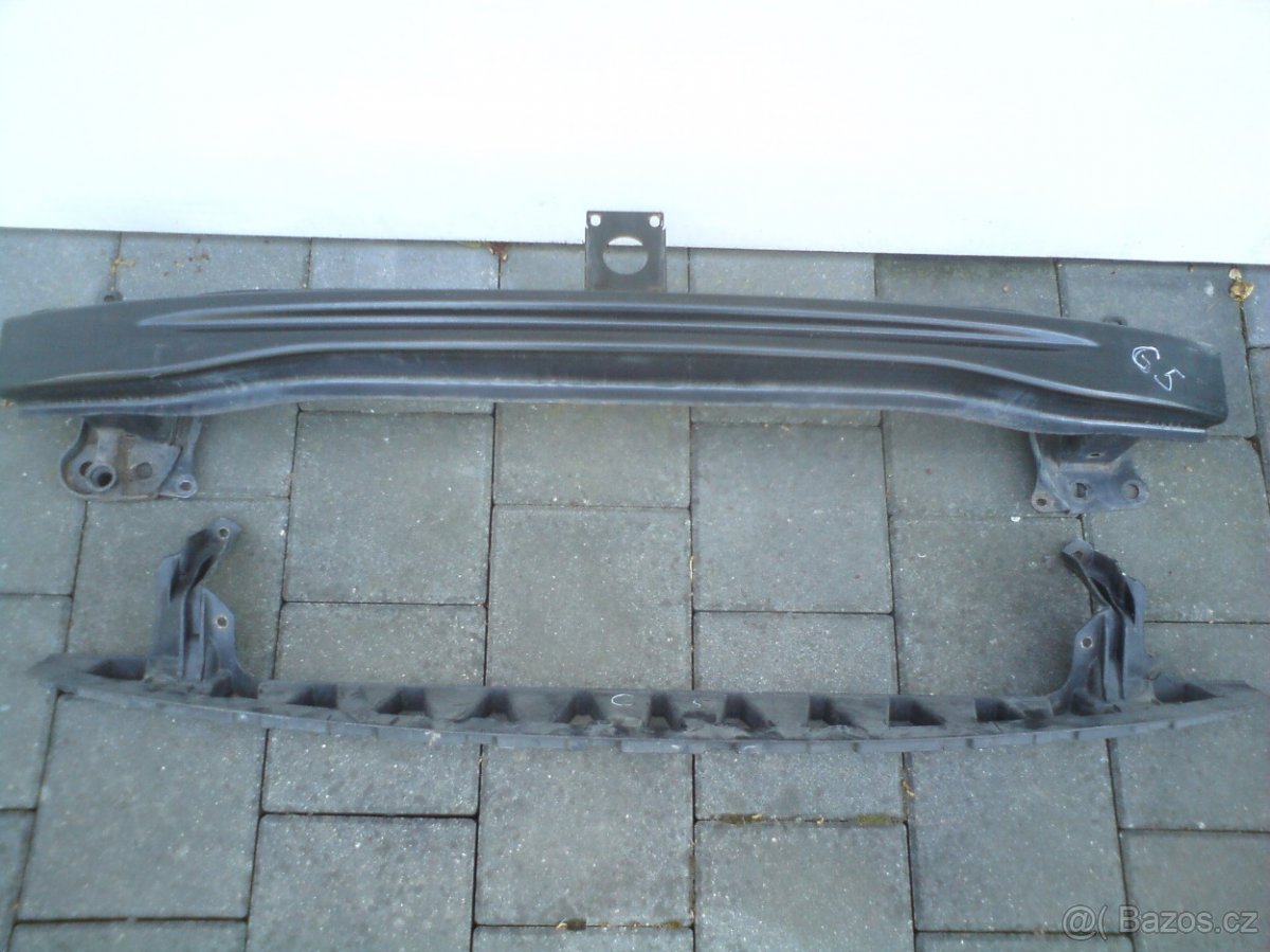 Vw Golf 5 plastová vyztuha předního nárazníku