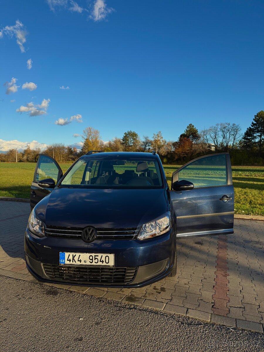 VW Touran 2014